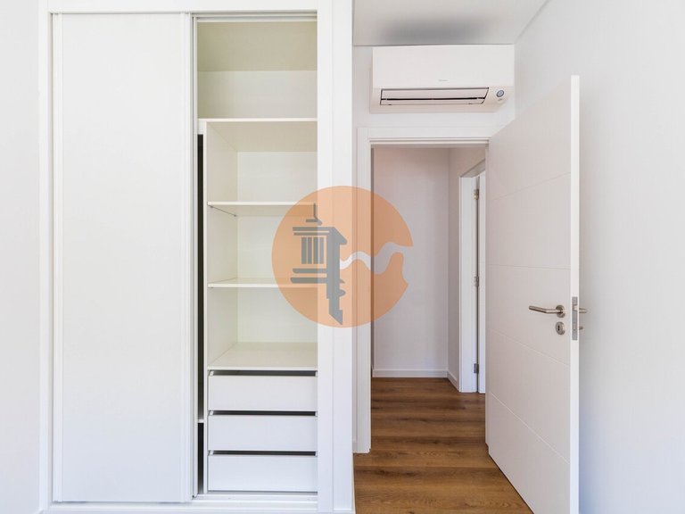 Apartment for Sale in Moncarapacho, Olhão, Portugal 10