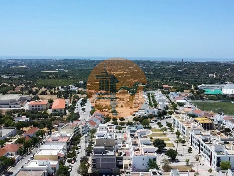 Apartment for Sale in Moncarapacho, Olhão, Portugal 43