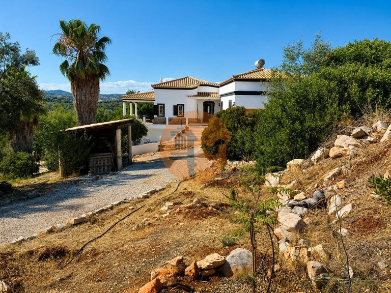 Villa for Rent in Santo Estêvão, Tavira, Portugal 2