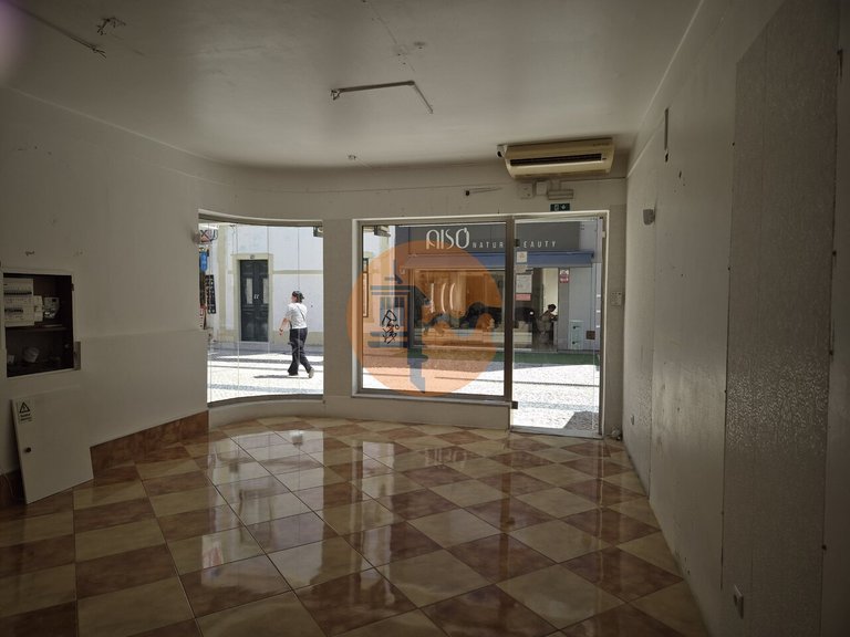 Commercial for Rent in Vila Real De Santo António, Vila Real De Santo António, Portugal 1