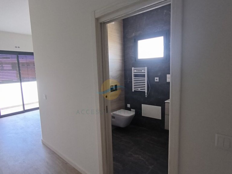 Apartment for Sale in Portimão, Portimão, Portugal 14