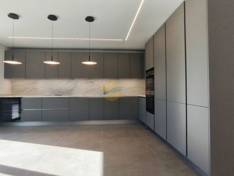 Villa for Sale in União Das Freguesias De Lagoa E Carvoeiro, Lagoa (algarve), Portugal 19