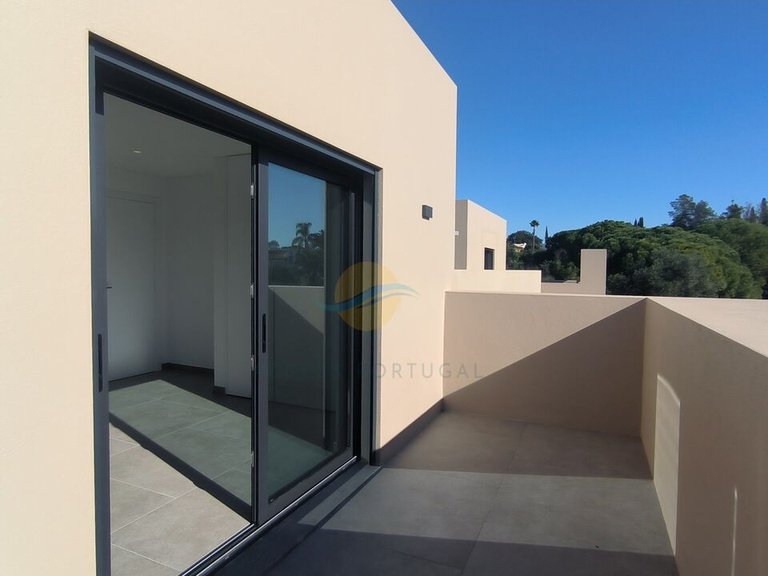 Villa for Sale in União Das Freguesias De Lagoa E Carvoeiro, Lagoa (algarve), Portugal 29