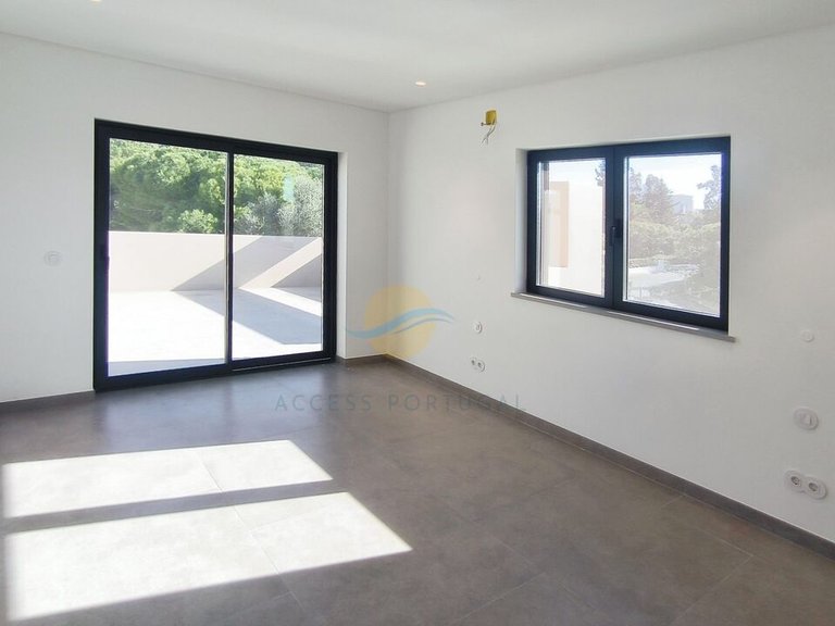 Villa for Sale in União Das Freguesias De Lagoa E Carvoeiro, Lagoa (algarve), Portugal 31
