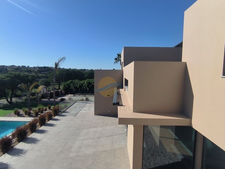 Villa for Sale in União Das Freguesias De Lagoa E Carvoeiro, Lagoa (algarve), Portugal 36