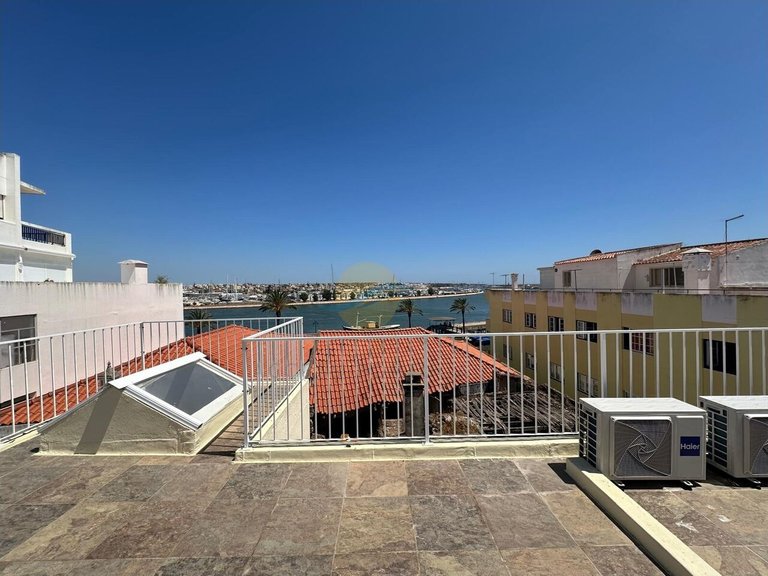 Villa for Sale in Portimão, Portimão, Portugal 1