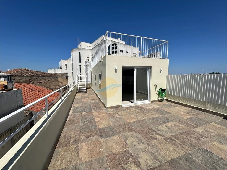 Villa for Sale in Portimão, Portimão, Portugal 2