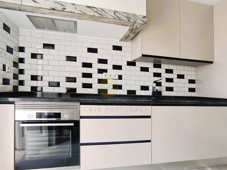 Villa for Sale in Portimão, Portimão, Portugal 15