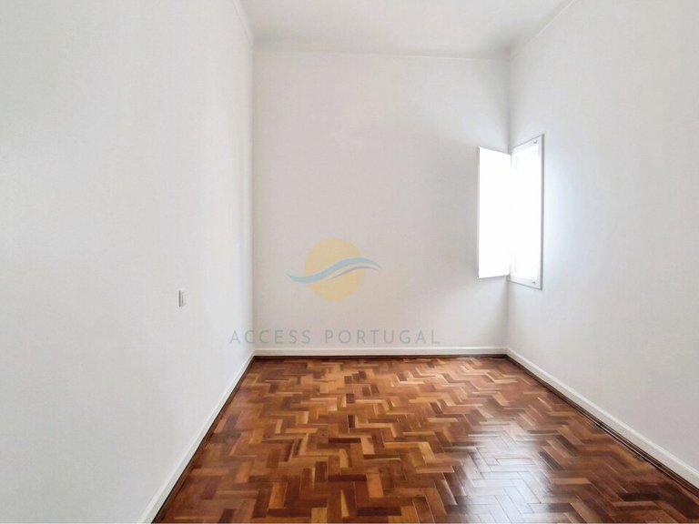 Villa for Sale in Portimão, Portimão, Portugal 20