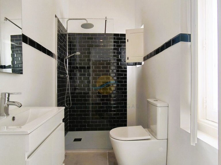 Villa for Sale in Portimão, Portimão, Portugal 22