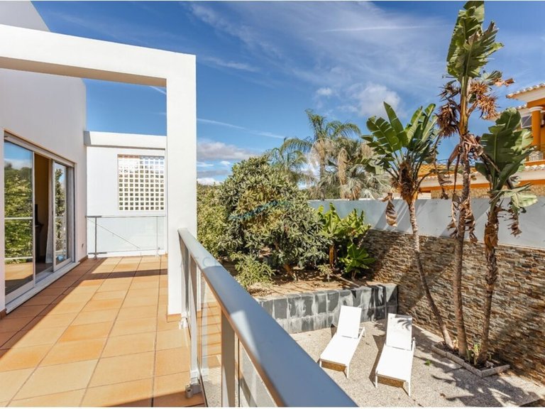 Villa for Sale in União Das Freguesias De Lagoa E Carvoeiro, Lagoa (algarve), Portugal 33