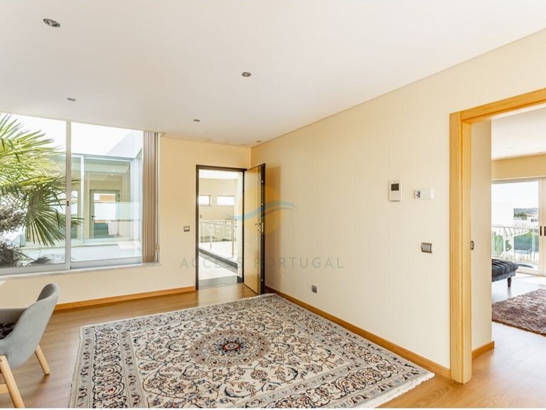 Villa for Sale in União Das Freguesias De Lagoa E Carvoeiro, Lagoa (algarve), Portugal 46