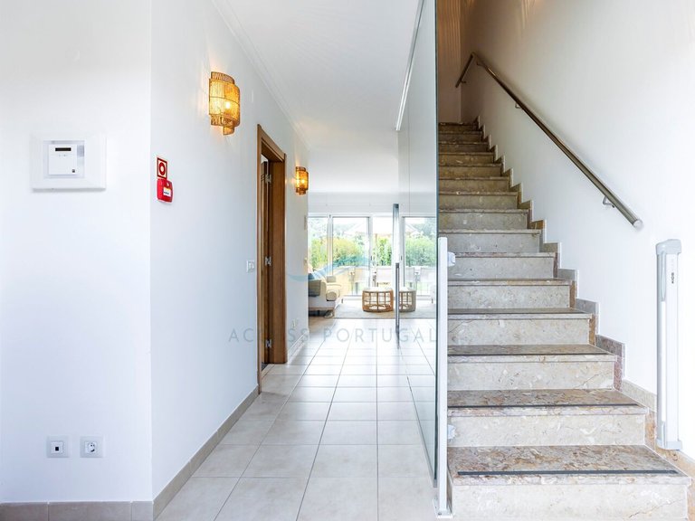 Villa for Sale in União Das Freguesias De Lagoa E Carvoeiro, Lagoa (algarve), Portugal 22