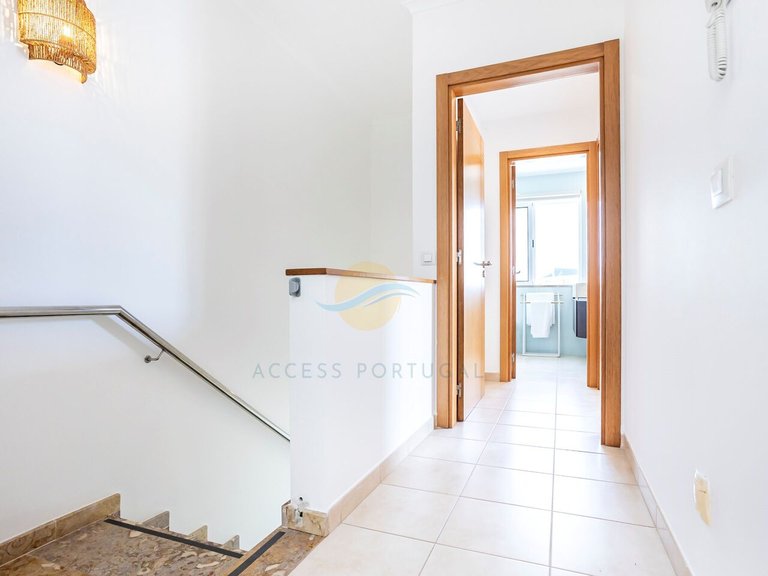 Villa for Sale in União Das Freguesias De Lagoa E Carvoeiro, Lagoa (algarve), Portugal 23