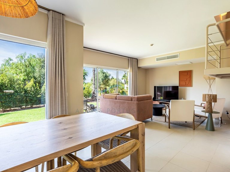 Villa for Sale in União Das Freguesias De Lagoa E Carvoeiro, Lagoa (algarve), Portugal 10