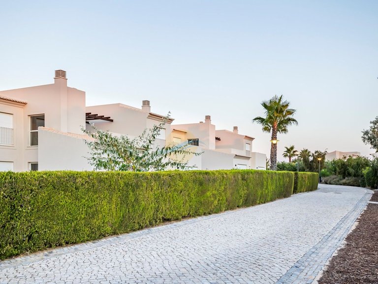 Villa for Sale in União Das Freguesias De Lagoa E Carvoeiro, Lagoa (algarve), Portugal 35