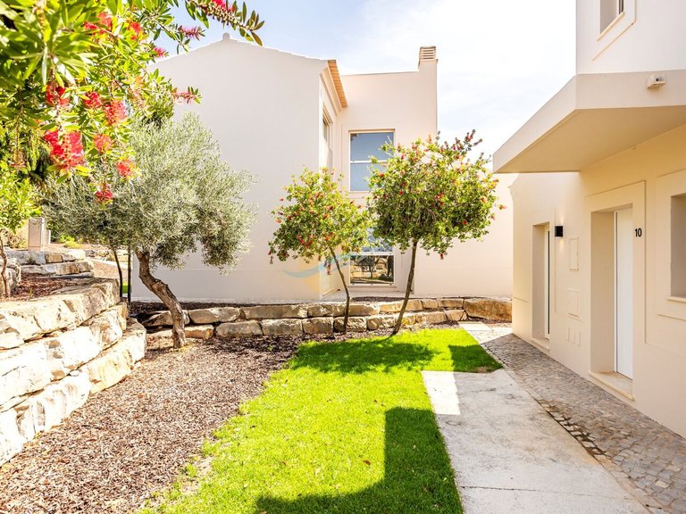 Villa for Sale in União Das Freguesias De Lagoa E Carvoeiro, Lagoa (algarve), Portugal 37