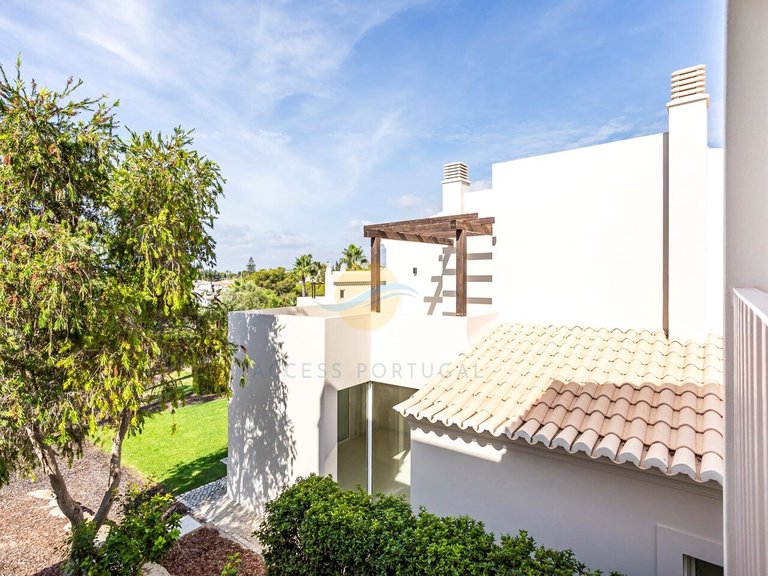Villa for Sale in União Das Freguesias De Lagoa E Carvoeiro, Lagoa (algarve), Portugal 27
