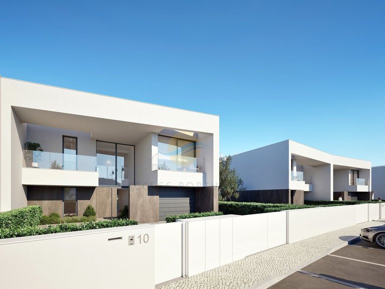 Villa for Sale in São Gonçalo De Lagos, Lagos, Portugal 1