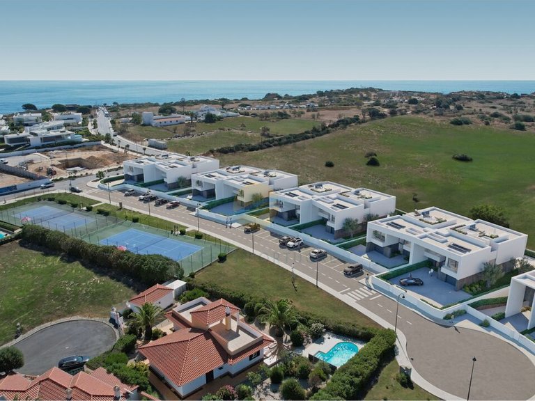 Villa for Sale in São Gonçalo De Lagos, Lagos, Portugal 1