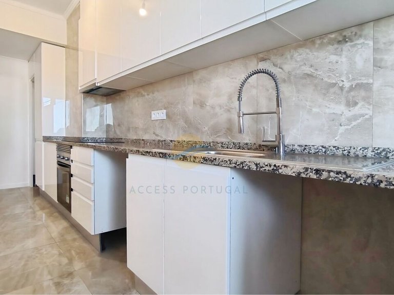 Apartment for Sale in Portimão, Portimão, Portugal 4