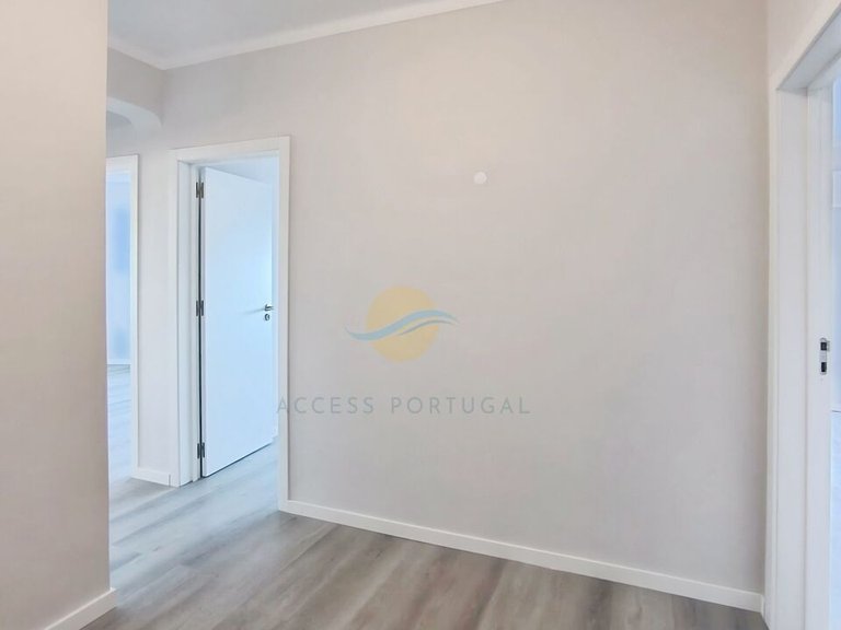 Apartment for Sale in Portimão, Portimão, Portugal 7