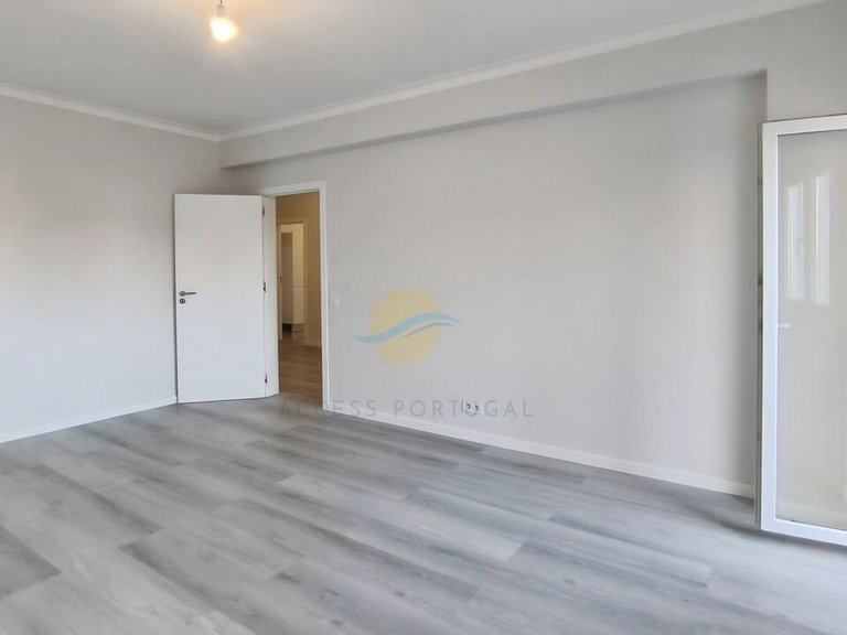 Apartment for Sale in Portimão, Portimão, Portugal 12