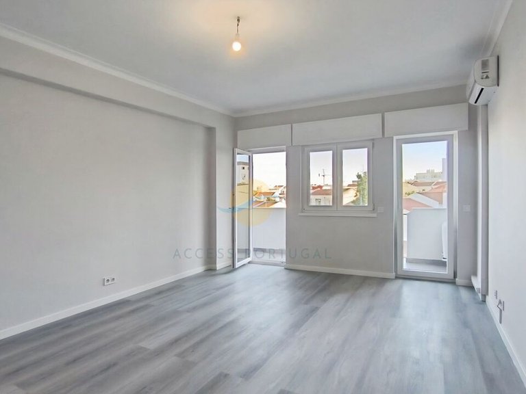 Apartment for Sale in Portimão, Portimão, Portugal 13
