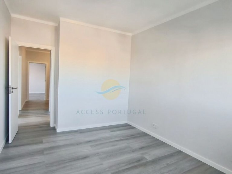 Apartment for Sale in Portimão, Portimão, Portugal 23