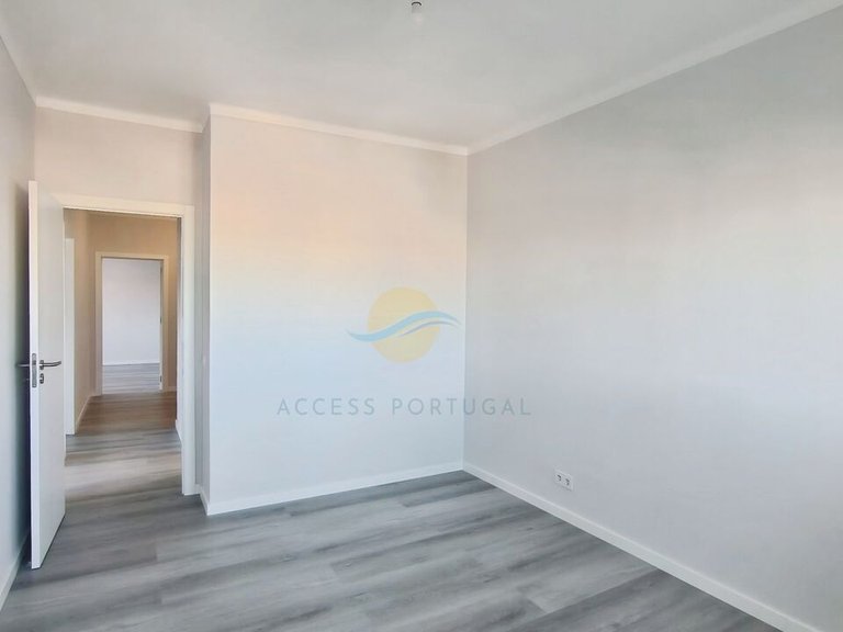 Apartment for Sale in Portimão, Portimão, Portugal 27