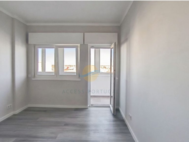 Apartment for Sale in Portimão, Portimão, Portugal 32