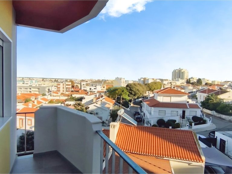 Apartment for Sale in Portimão, Portimão, Portugal 16