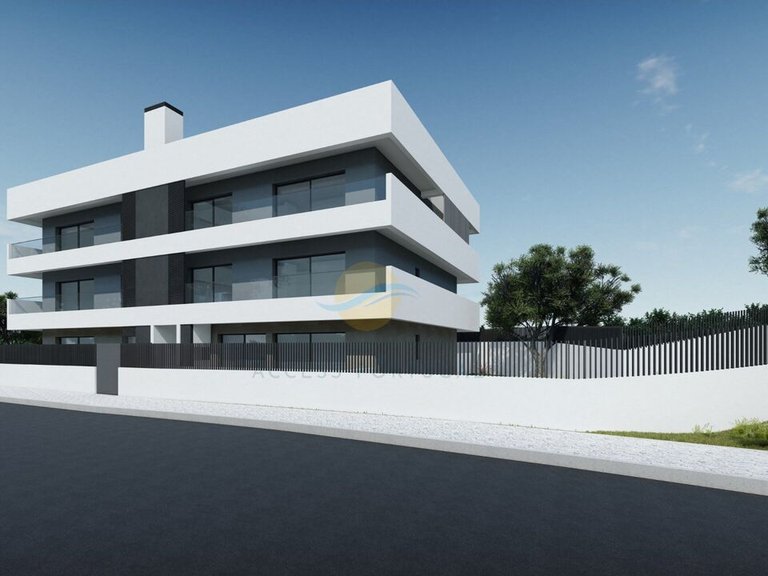 Apartment for Sale in Mexilhoeira Grande, Portimão, Portugal 4