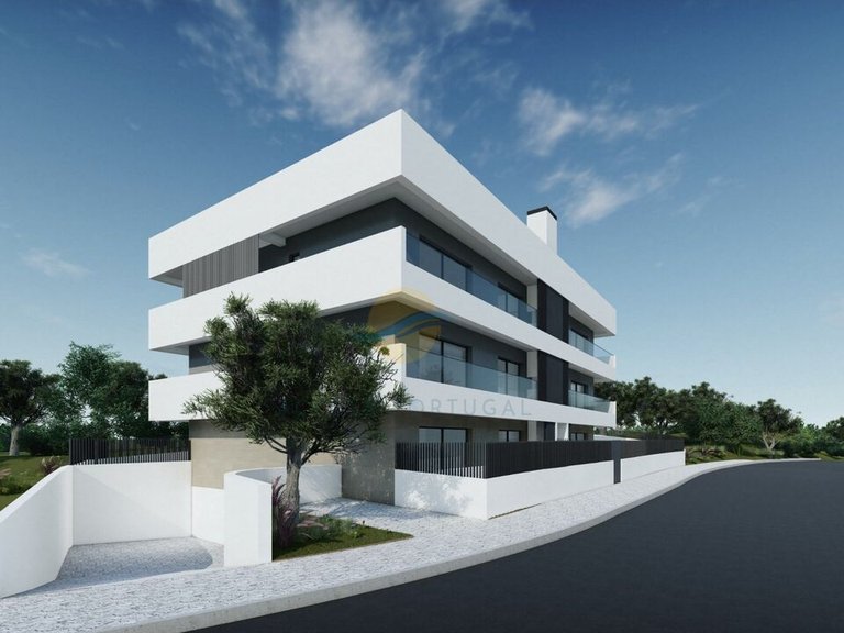 Apartment for Sale in Mexilhoeira Grande, Portimão, Portugal 2