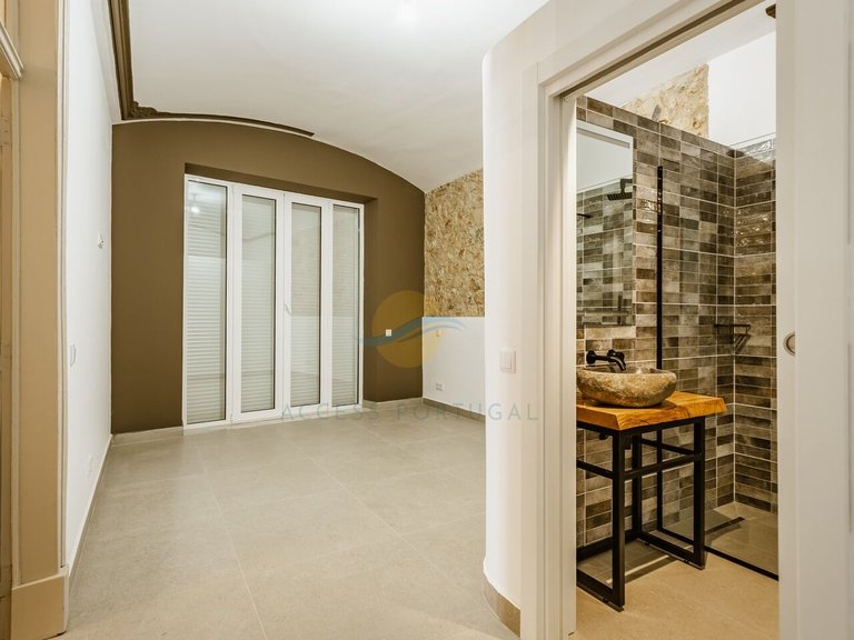 Villa for Sale in Portimão, Portimão, Portugal 26