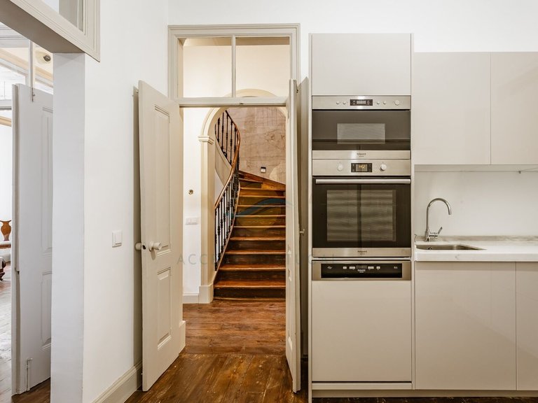 Villa for Sale in Portimão, Portimão, Portugal 16