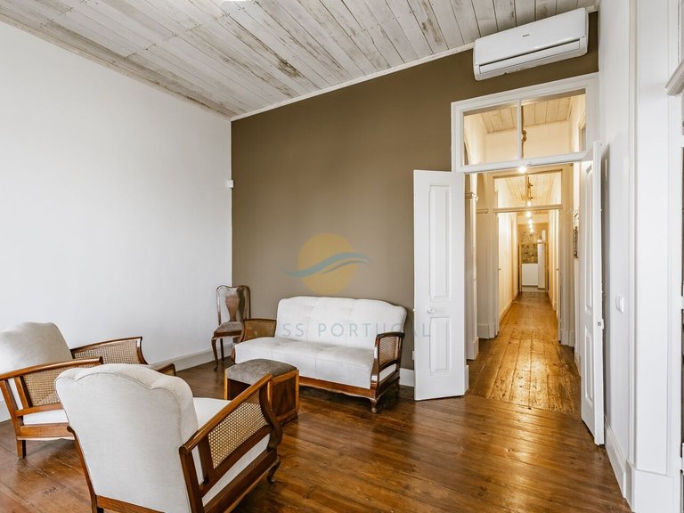 Villa for Sale in Portimão, Portimão, Portugal 20