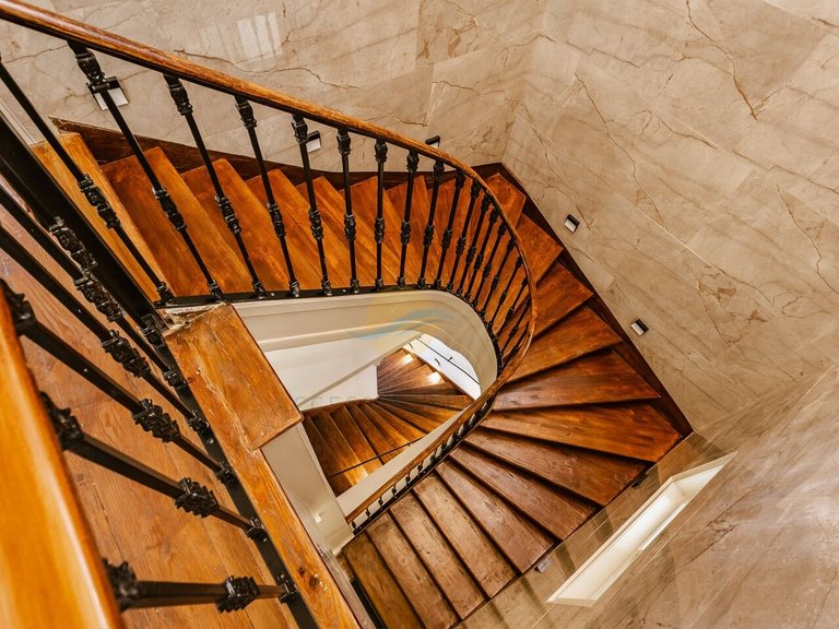 Villa for Sale in Portimão, Portimão, Portugal 11