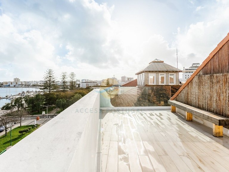 Villa for Sale in Portimão, Portimão, Portugal 41