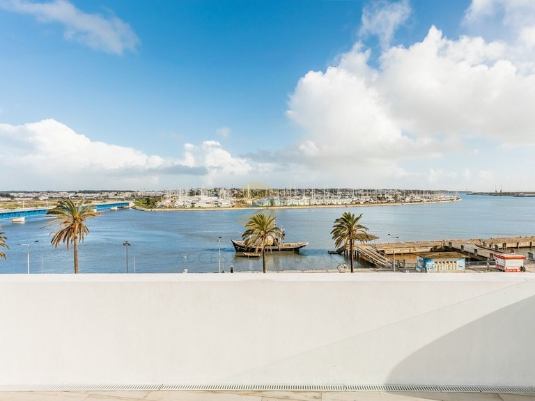 Villa for Sale in Portimão, Portimão, Portugal 45