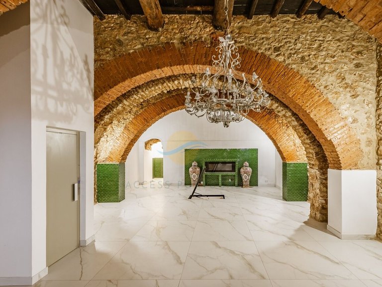 Villa for Sale in Portimão, Portimão, Portugal 6