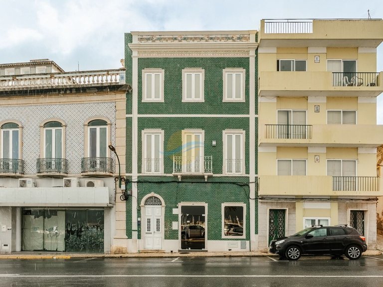 Villa for Sale in Portimão, Portimão, Portugal 1