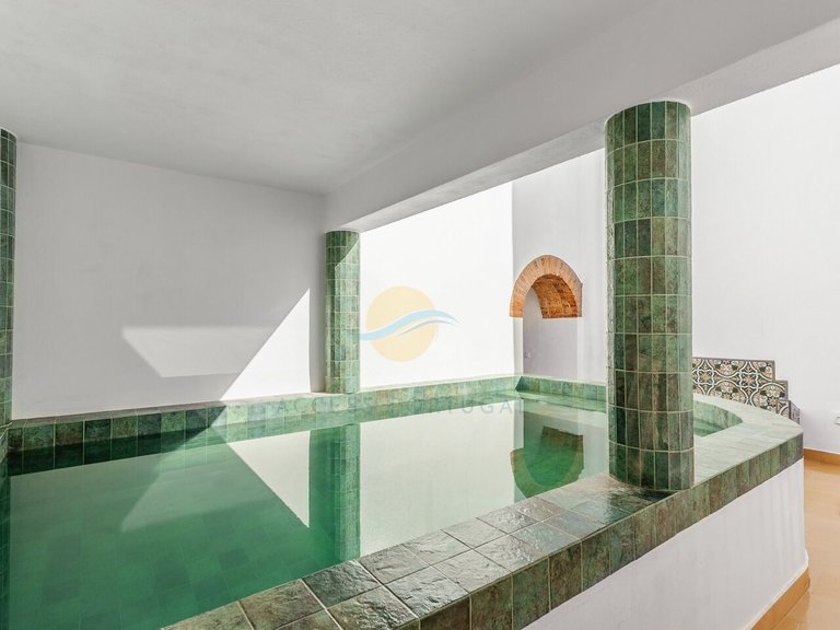 Villa for Sale in Portimão, Portimão, Portugal 3