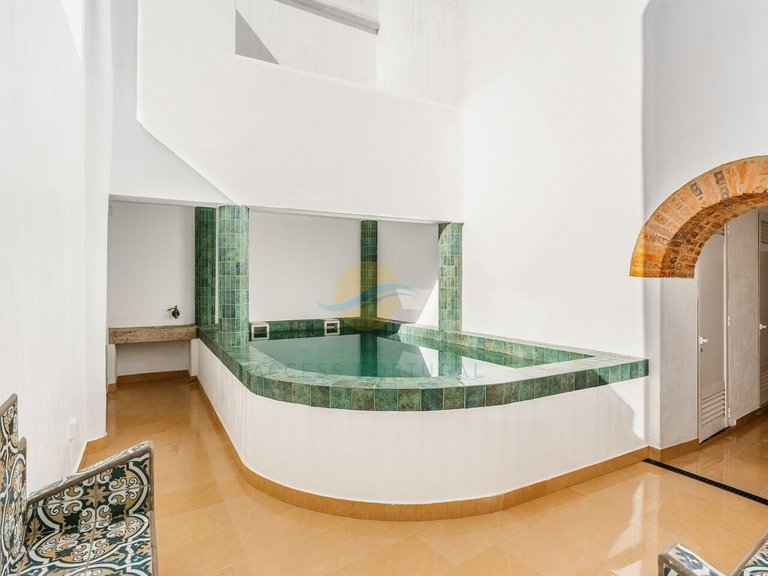 Villa for Sale in Portimão, Portimão, Portugal 47