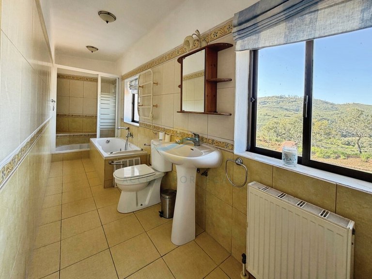 Villa for Sale in São Bartolomeu De Messines, Silves, Portugal 42