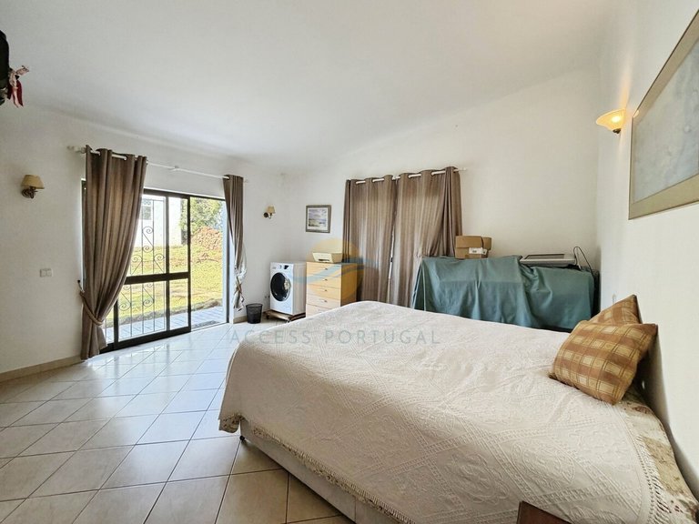 Villa for Sale in São Bartolomeu De Messines, Silves, Portugal 44