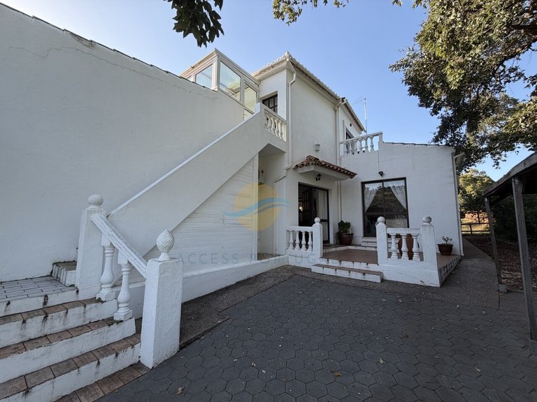 Villa for Sale in São Bartolomeu De Messines, Silves, Portugal 9