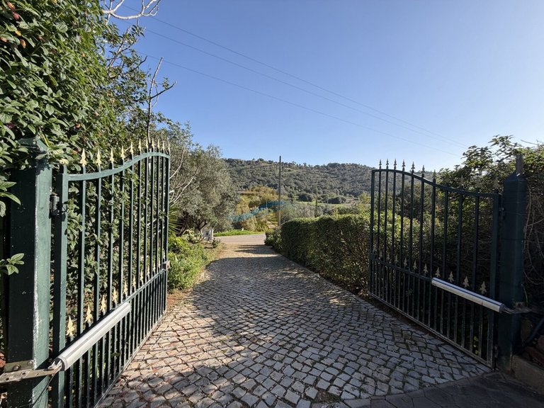 Villa for Sale in São Bartolomeu De Messines, Silves, Portugal 6