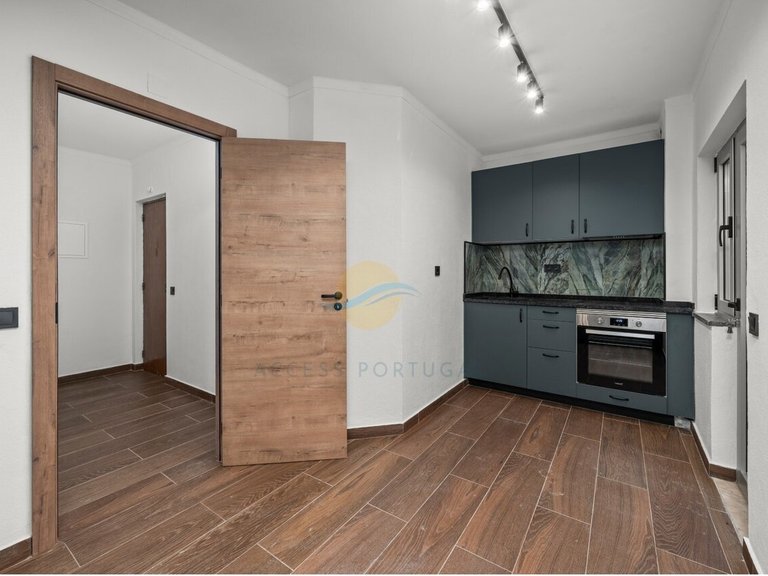Apartment for Sale in Portimão, Portimão, Portugal 2