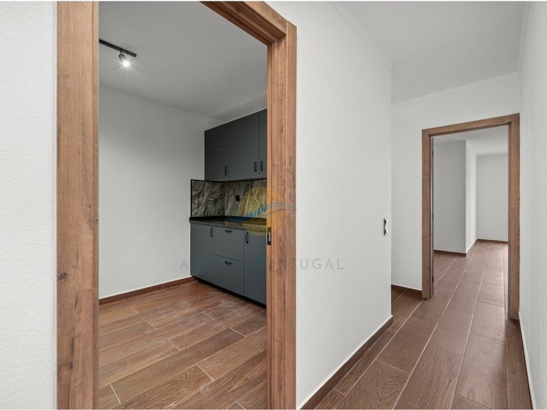 Apartment for Sale in Portimão, Portimão, Portugal 8